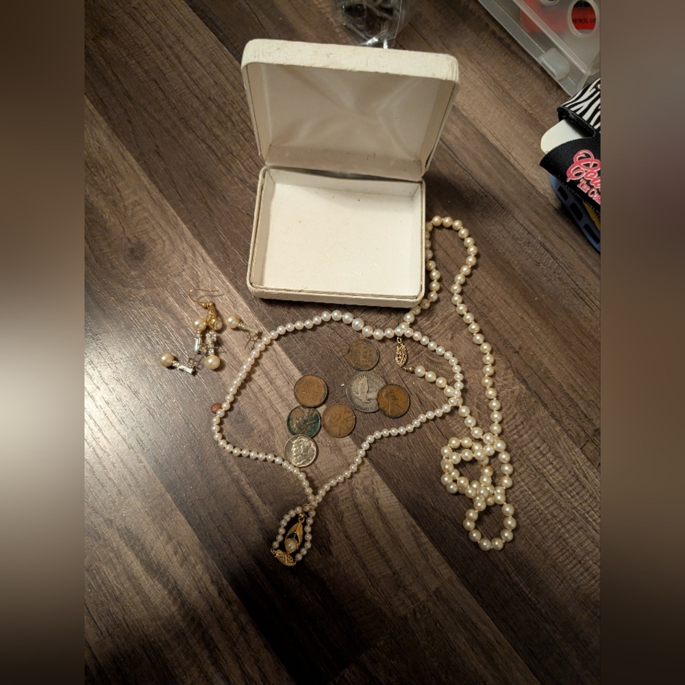 Elegant Pearl Necklace and Earring Set And Coins